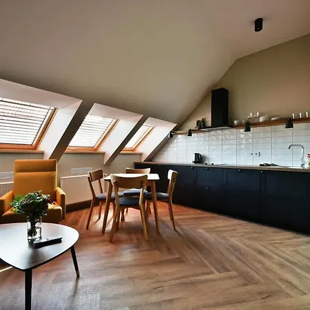 Holiday home Domillion New Modern Old Town 16 Ppl U2c1